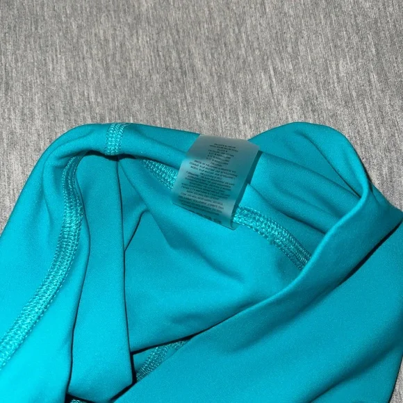 Aritzia Tna Butter Cheeky High-rise 5 inch short - Picture 6 of 6